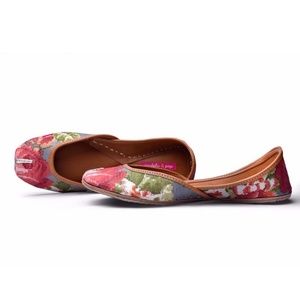 Designer Indian/Pakistani juttis/shoe flats